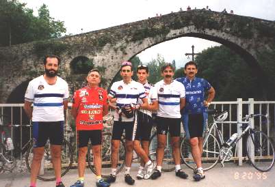 cangas de onis.jpg (22829 bytes)